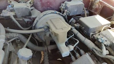 1997-00 Gmc Yukon Power Brake Booster With Master Cylinder Pair Set Oem 18047682 - Image 1 of 4