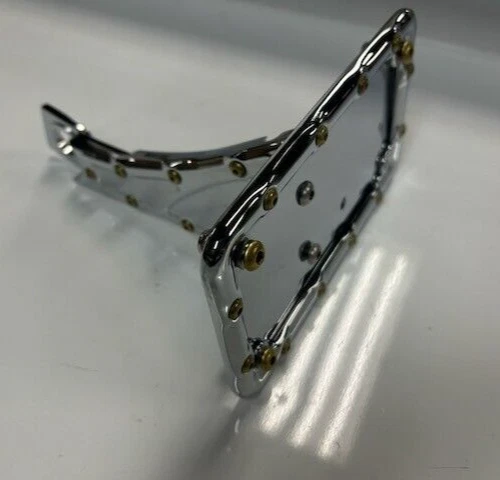 Indian Scout Remaches de latón cromado Montaje lateral Placa de matrícula y LED Carl Brouhard Foto 1 de 4