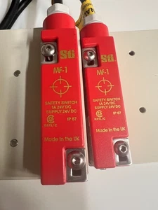 2pcs of STI  MF-1 Safety Switch, 24VDC 1A, 44518-0040. - Picture 1 of 4