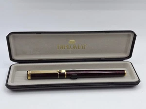 Stilografica DIPLOMAT Vintage Made in Germany penna Rosso Clip Oro Pennino M - Imagen 1 de 17
