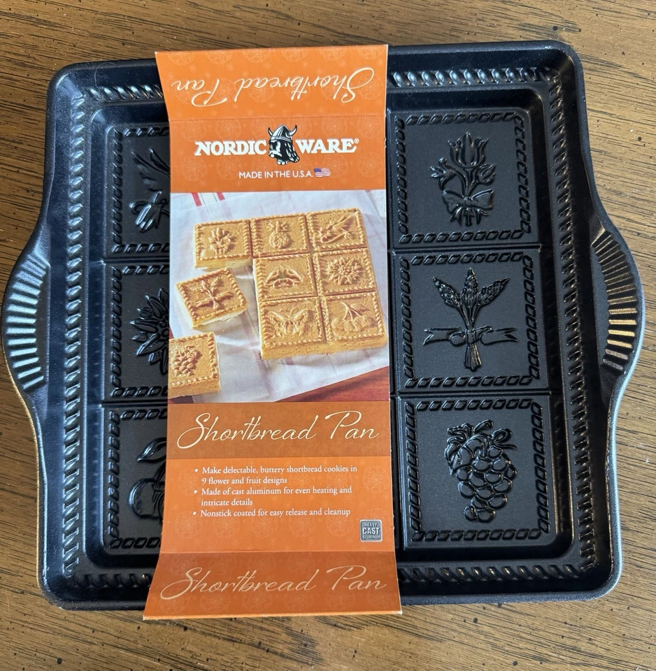 "Shortbread Pan de Nordic Ware EE. UU./Aluminio fundido pesado/9 diseños/9,25"" x 9,25""" Foto 1 de 4