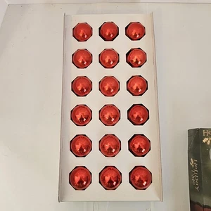 Holiday Time Weihnachtsschmuck 18 rot glänzend rund 1,75" Glaskugeln - Bild 1 von 3
