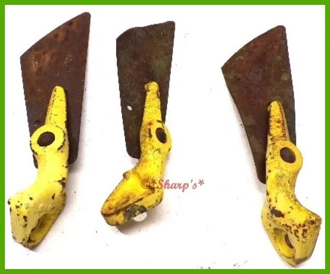 B10446 B10434B * John Deere Disk Scrapers * Set of 3 * AW KBA * Genuine * Clean! - Image 1 of 4