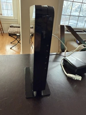 NETGEAR CM500 DOCSIS 3.0 Cable Modem Max speed 686mbps charger & cable incl - Image 1 of 4