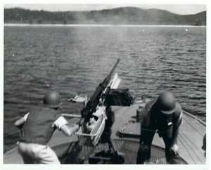 U.S. COAST GUARD SQUADRON ON~POINT GLOVER(WPB-82307)~GUNFIRE SUPPORT~NOV 1965 - Foto 1 di 3