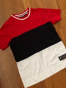 Boys Nike Cotton Red Black White Logo T shirt Size 10 - Picture 1 of 3