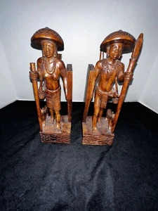 Vtg Hand Carved Wood Native Tribal IGOROT Philippines Hunter Man/Woman with Dogs - Picture 1 of 6