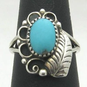 DAINTY SOUTHWESTERN ESTATE HANDCRAFTED TURQUOISE STERLING SILVER RING, SIZE 5 - Picture 1 of 7