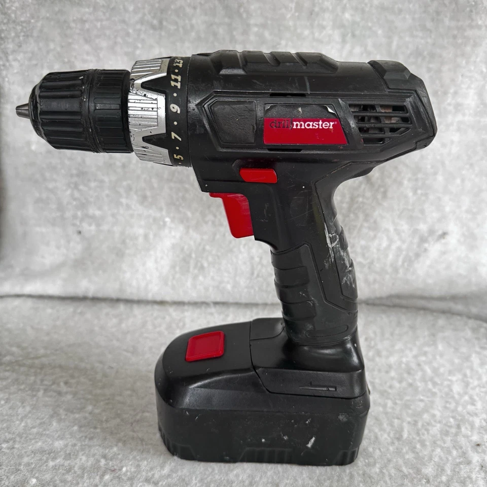 Taladro/Destornillador Drill Master 69652 18V Inalámbrico 3/8" Solo con Batería Foto 1 de 4