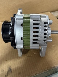 1990-1991 Isuzu Medium/Heavy Truck NPR L4 3.9L 236cid Isuzu 4BD1 ALTERNATOR - Picture 1 of 3