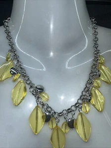 Malibu Eisgelbe Halskette und Ohrringe Paparazzi Collection Modeschmuck - Bild 1 von 6
