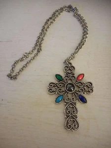 Collana vintage 1976 Avon Estate tono argento ciondolo cabochon croce romanica - Foto 1 di 6