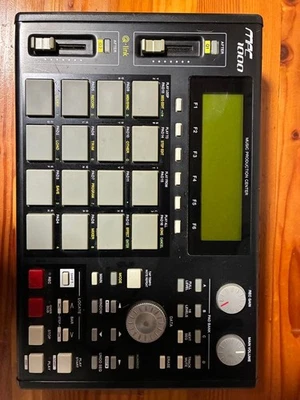 Akai MPC1000 Music Production Sampler Sequencer 16-Pad USB Recording Japan - Image 1 of 4