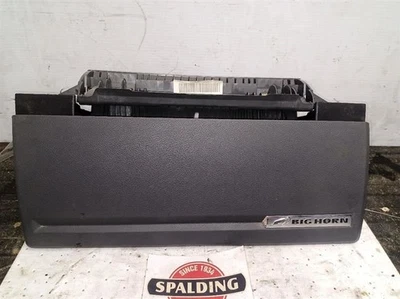 2009-2024 Dodge RAM 4-го поколения большой рожок серый верхний перчаточный ящик 10128358 - Изображение 1 из 4