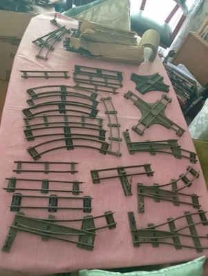 VINTAGE HORNBY 0 GAUGE TRACK POINTS STRAIGHT  CURVES   - Image 1 of 4