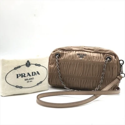 Borsa a tracolla Prada in pelle con logo raccolto rosa catena a 2 vie vintage... - Immagine 1 di 4