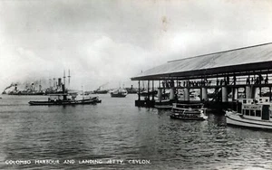 COLOMBO - Colombo Harbour And Landing Jetty Real Photo Postcard-Ceylon-Sri Lanka - Picture 1 of 2