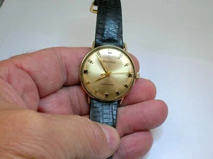 VINTAGE BULOVA MAN'S WRIST WATCH 10K GOLD PLATED CASE 32 MM WORKING STRONG - B/O - Picture 1 of 8