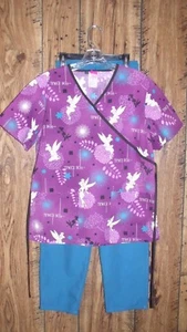 DAMEN GRÖSSE XS DISNEY TINKER BELL SCRUB TOP & EXPO TÜRKIS HOSE* - Bild 1 von 5