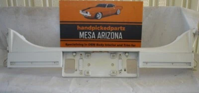 Cadillac Eldorado 1986-1987 OEM panel de acabado trasero trasero - blanco Foto 1 de 4