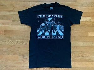 The Beatles Abbey Road T-SHIRT Sz M Mens Classic Rock Band Vintage Print - Picture 1 of 3