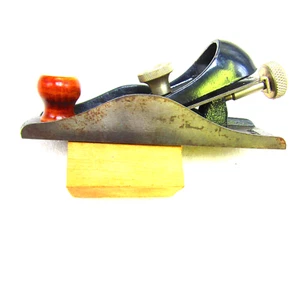 Stanley No. 220 block plane - Picture 1 of 8