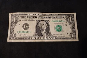 2017 ONE DOLLAR FANCY BIRTHDAY/ANNIVERSARY NOTE APRIL 11, 1983 SN # E 01983411 * - Picture 1 of 2
