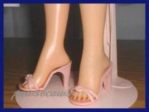 2-1/8" x 7/8" PINKE High Heel Puppenschuhe für Miss Revlon CISSY amerikanische Modelle - Bild 1 von 4