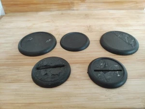 Bases ranuradas labios redondos X5 RPG Warmachine Hordes 40 y 50 mm prensa privada - Imagen 1 de 7
