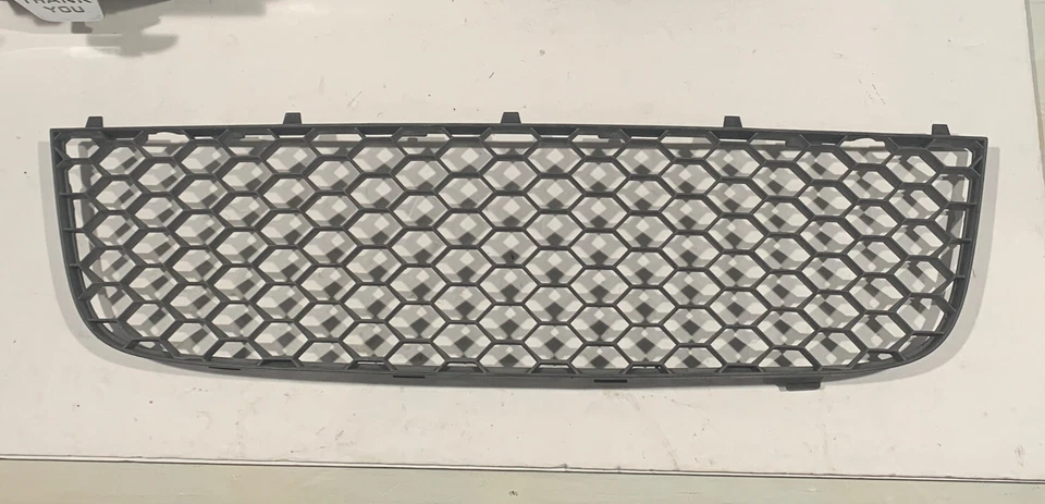 Rejilla de parachoques VW GTI para Volkswagen Rabbit GTI 2006-2009 plástico imprimado central Foto 1 de 1