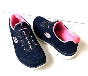 SKECHERS Wide Feet Memory Foam Womens Sz 6 Navy Blue Fabric Slip On Sneaker Shoe - Picture 1 of 11