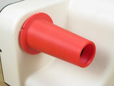 Conos de máquina bobinadora de hilo Simet - impresos en 3D Foto 1 de 2