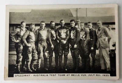 1935 PATTREIOUEX Sporting Events & Stars #17 Australia Test Team Belle Vue (F) - Image 1 of 2