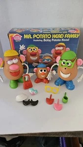 De colección Hasbro Preescolar 1983 Mr Mrs & Baby Cabeza de Patata Familia Con Caja Raro🔥 - Imagen 1 de 7