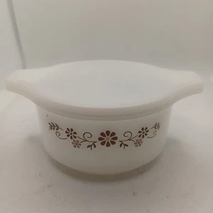 Lotto di 2 casseruole piccole vintage Pyr-o-rey Dynaware vetro latte margherita marrone 4,5" - Foto 1 di 4