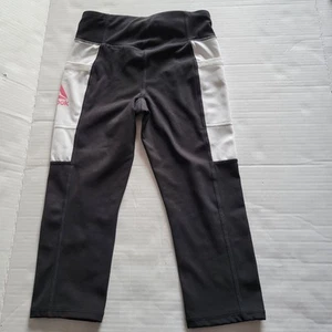 Reebok Kids Black and White Colorblock Leggings With Pink Logo Size Medium 7/8 - Picture 1 of 6