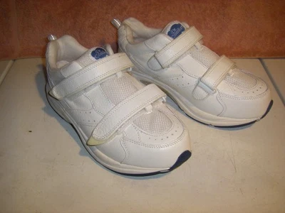 Dr Comfort Spirit X Depth 2440 Diabetic Comfort Shoes Women's Size 9.5XW Sneaker - Image 1 of 4