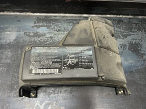 98-05 Mercedes ML320 ML350 ML500 fuse relay box module cover lid cap - Foto 1 di 1