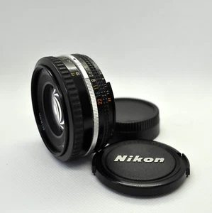 [NEUWERTIG] Nikon Ai-s AIS NIKKOR 50mm f/1.8 MF Standard Pancake Objektiv aus Japan - Bild 1 von 12