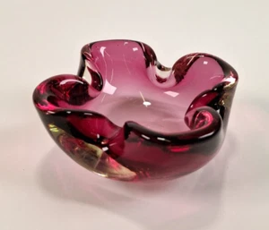 Murano Glas Aschenbecher rosa rubinrote Schale  12,5 cm - Picture 1 of 6