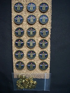 ⭐️ 18 Vintage FORD Punt Pass & Kick Contestant PIN Football NFL Button Hat ⭐️ - Bild 1 von 6