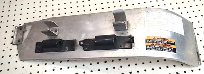 1997 - 2005 YAMAHA SX500R SX700 Guard, Drive 8CR-77311-10-00 Snowmobile SXR 500 Foto 1 de 4