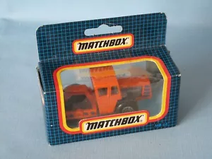 Streichholzschachtel Bomag Straßenroller orange Bau Spielzeug Modell LKW 75 mm verpackt - Bild 1 von 2