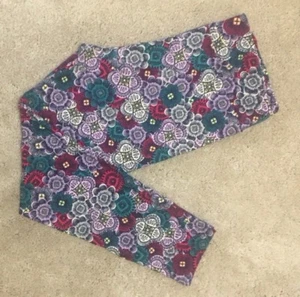Leggings LuLaRoe TC2 FLORES ~ Verde Rojo Lavanda Amarillo Crema ~ Floral 18+ NUEVO - Imagen 1 de 2