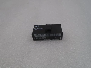 Mercedes Backrest Locking Control Relay Rear Left 96-02 SL500 R129 OEM DK70101 - Picture 1 of 6