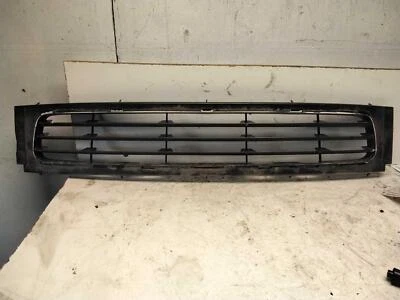 2003 2004 2005 2006 PORSCHE CAYENNE Grille - Image 1 of 2