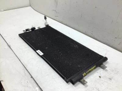 CONDENSADOR DE AIRE ACONDICIONADO AUDI Q5 2011 DE FÁBRICA Foto 1 de 4