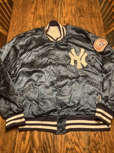 Chaqueta estilo Varsity New Era MLB de los Yankees