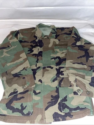 VTG US Army Woodland Camo military BDU Combat Coat Sz: SMALL SHORT - Image 1 of 4