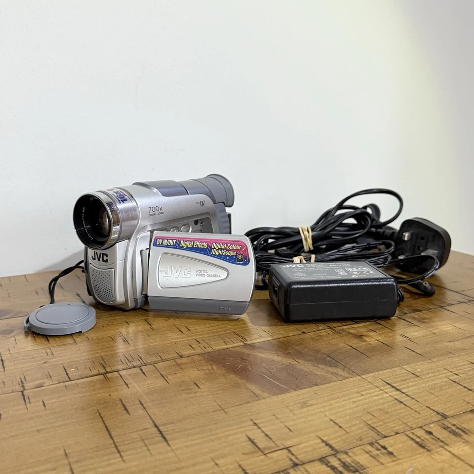 JVC GR-D31EK Handheld MiniDV Camcorder Silver Tested With Charger - Need Battery - Image 1 of 4